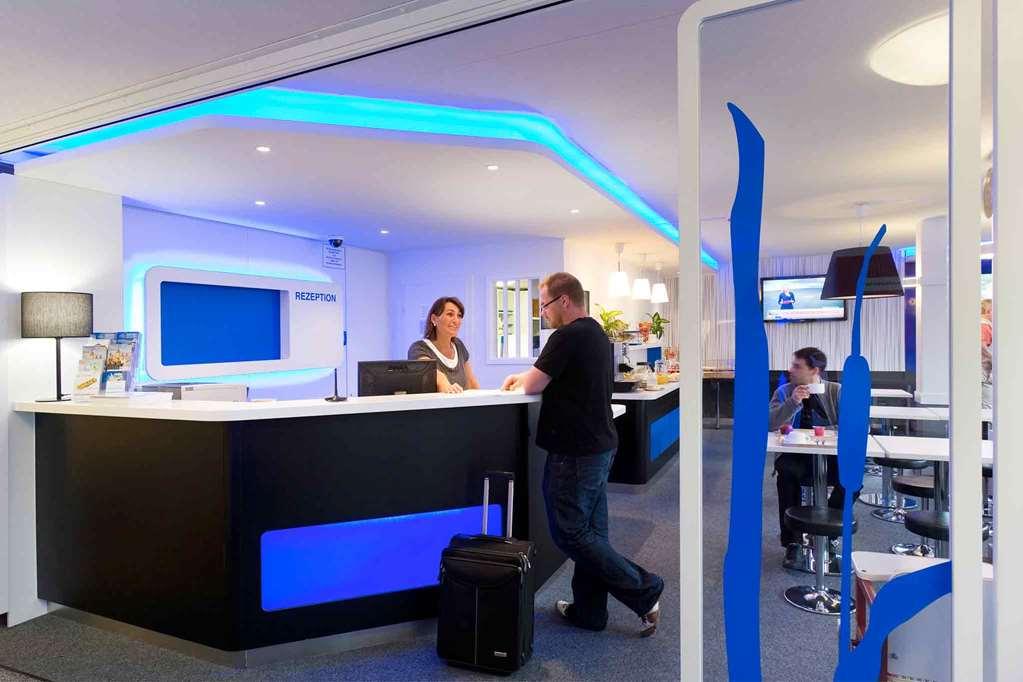 Ibis Budget Монбельяр Экстерьер фото