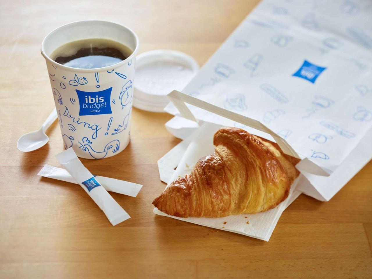 Ibis Budget Монбельяр Экстерьер фото