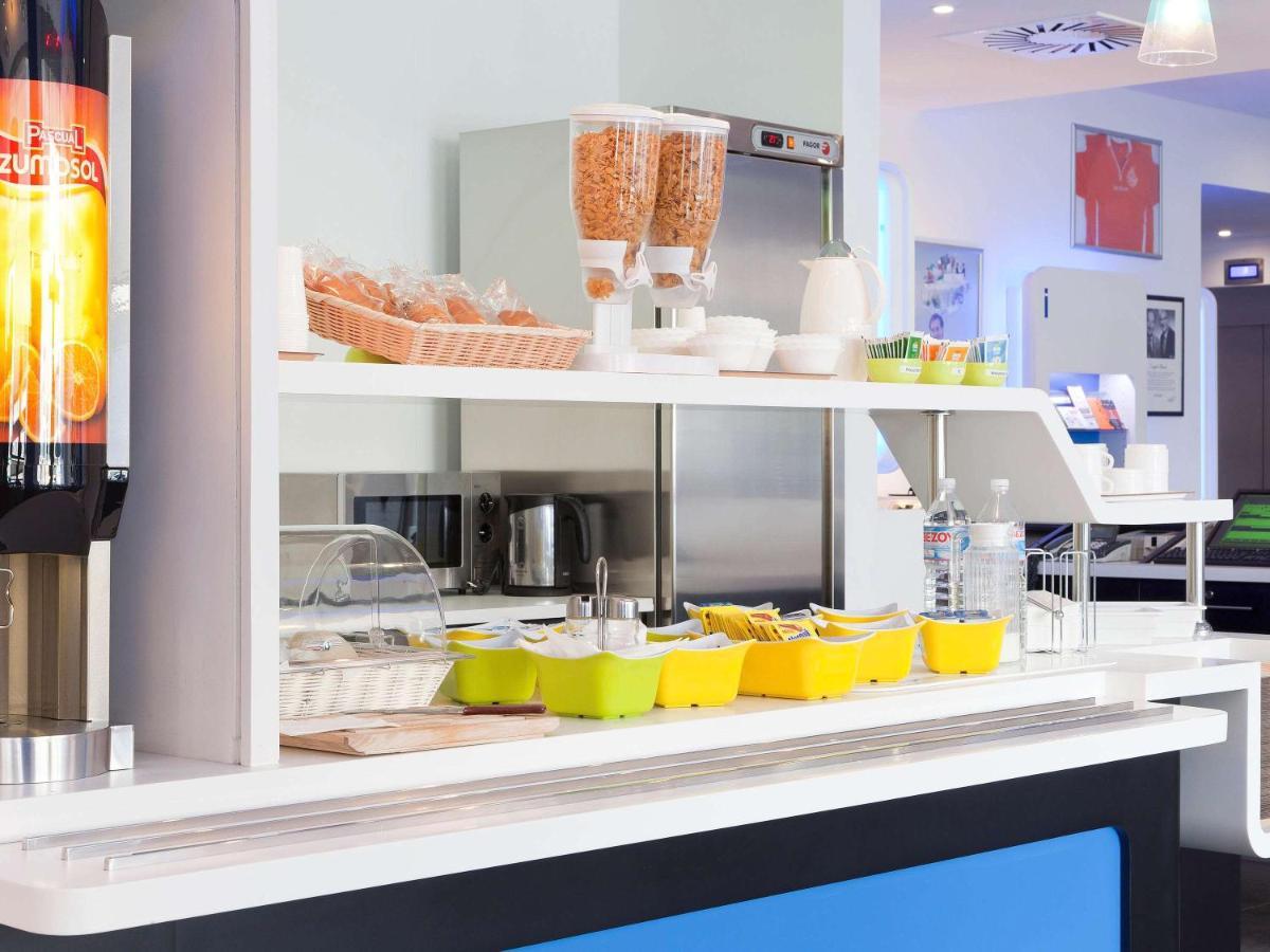 Ibis Budget Монбельяр Экстерьер фото